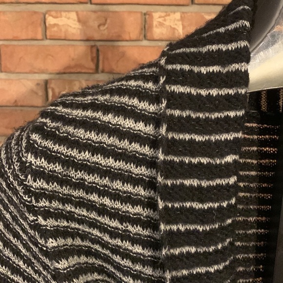 Allen B by Allen Schwartz Shawl Collar Cardigan with belt size small - Picture 4 of 10